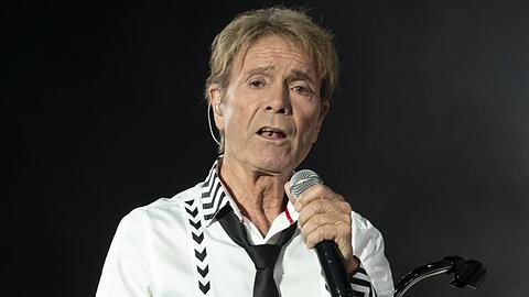 Cliff Richard appelliert nach seiner Prostatakrebs-Diagnose an Männer, Vorsorgeuntersuchungen ernst zu nehmen.