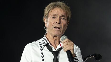 Cliff Richard appelliert nach seiner Prostatakrebs-Diagnose an Männer, Vorsorgeuntersuchungen ernst zu nehmen.