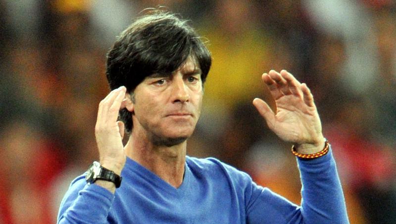 Joachim Löw: Die DFB-Verantwortlichen wünschen sich eine Vertragsverlängerung mit dem Bundestrainer Joachim Löw: Die DFB-Verantwortlichen wünschen sich eine Vertragsverlängerung mit dem Bundestrainer
