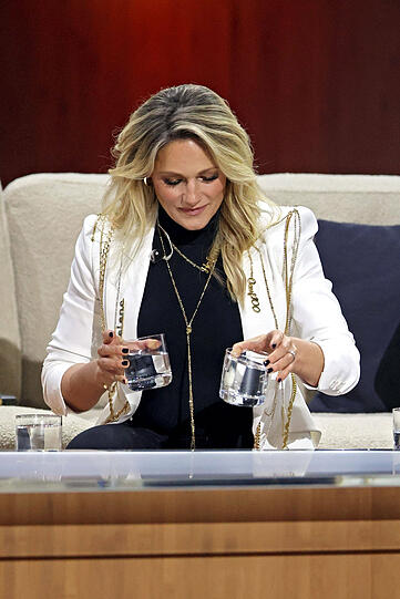 Verwirrung bei Helene Fischer nach Schar an Gästen: "Welches Glas gehört denn mir?"