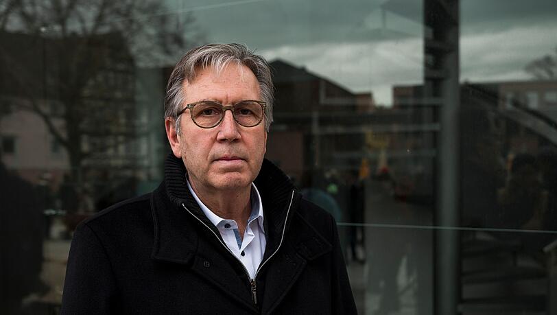 Die Gewalttat von Aschaffenburg hat dem Oberbürgermeister der Stadt, Jürgen Herzing (SPD), schwer zugesetzt.