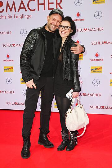 Tenor Björn Casapietra mit seiner Frau Anne auf der Premiere des neuen Kinofilms "Der Schlussmacher" in Berlin.