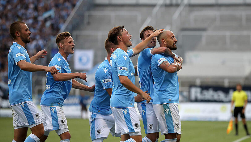 Timo Gebhart freut sich über seinen Treffer zum 3:1. Timo Gebhart freut sich über seinen Treffer zum 3:1.