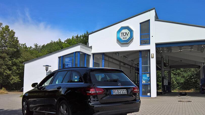 Tüv Süd hat bayernweit Prüfstellen. Das Unternehmen ist eine nicht börsennotierte Aktiengesellschaft. Tüv Süd hat bayernweit Prüfstellen. Das Unternehmen ist eine nicht börsennotierte Aktiengesellschaft.