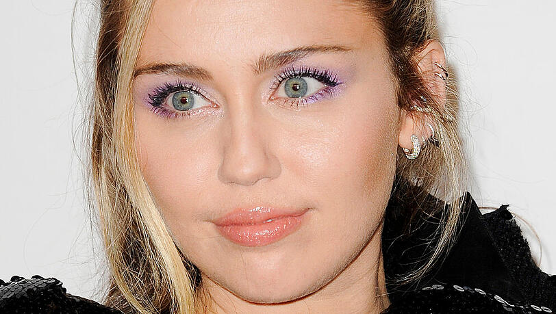 Miley Cyrus darf offenbar derzeit nicht sprechen Miley Cyrus darf offenbar derzeit nicht sprechen