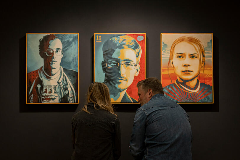 Die Ausstellung "New Clear Power" von Shepard Fairey im neuen Amuseum of Contemporary Art in der Schellingstraße 3.