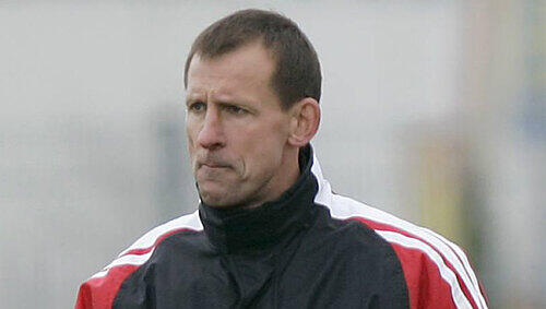 Gibt keine Kommandos mehr am Valznerweiher: Alois Reinhardt, Ex-Trainer der A-Junioren. Gibt keine Kommandos mehr am Valznerweiher: Alois Reinhardt, Ex-Trainer der A-Junioren.