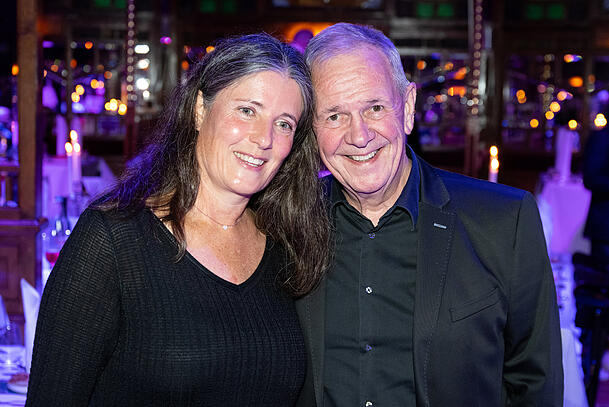 Fritz Egner und seine Frau Katrin kommen zur Premierengala der neuen Show "Moonia" von Schuhbecks teatro. (Archivbild) Fritz Egner und seine Frau Katrin kommen zur Premierengala der neuen Show "Moonia" von Schuhbecks teatro. (Archivbild)