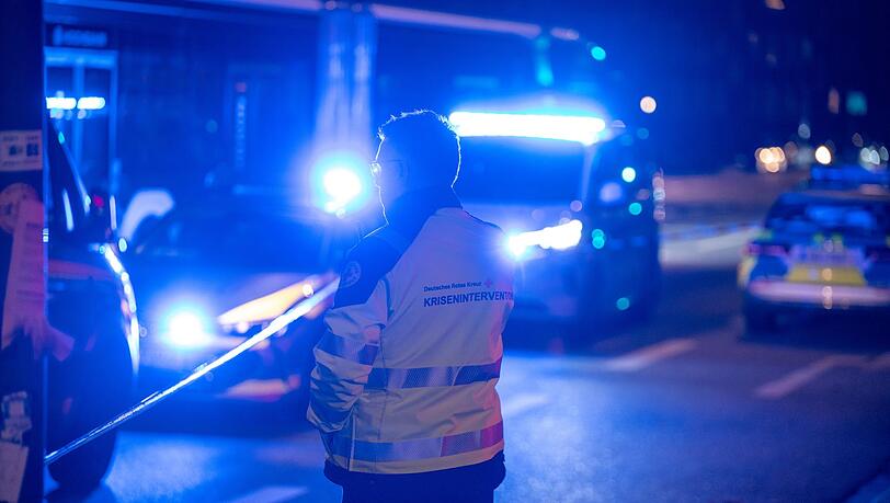 Der Einsatz der Polizei lief am Abend noch. Der Einsatz der Polizei lief am Abend noch.