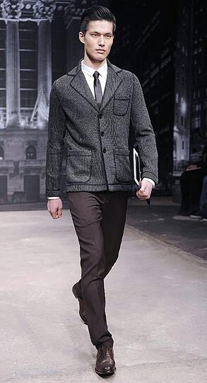 Das Modelabel Rebekka Ruetz präsentiert die neue Herbst/Winter-Kollektion auf der Fashion Week in Berlin.