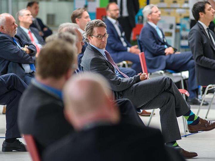 Andreas Scheuer, Bundesminister für Verkehr und digitale Infrastruktur, beim Auftakt für das Breitbrandprojekt.