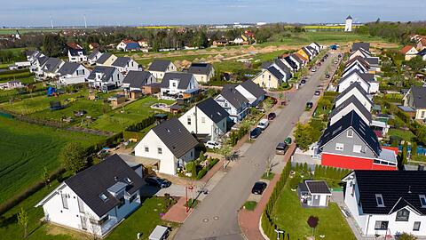 Eigenheime sind gefragt: Die Preise zogen 2025 deutlich an. (Archivbild)