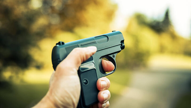 Softair-Waffen sehen echten Waffen täuschend ähnlich. Für Laien ist der Unterschied nicht erkennbar.