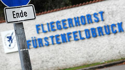 Der Fliegerhorst F&uuml;rstenfeldbruck kann auf eine lange und wechselhafte Geschichte zur&uuml;ckblicken. Offenbar sollen hier aber in Zukunft keine Flugzeuge mehr stationiert werden. (Archivbild)