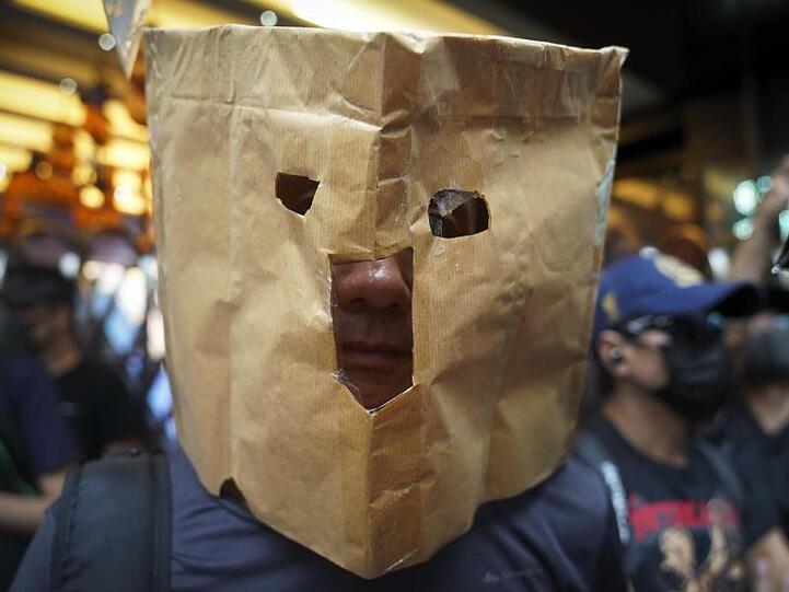 Wieder versammelten sich Demonstranten auf den Straßen, um gegen die Hongkonger Regierung und den langen Arm der kommunistischen Führung Pekings zu protestieren.