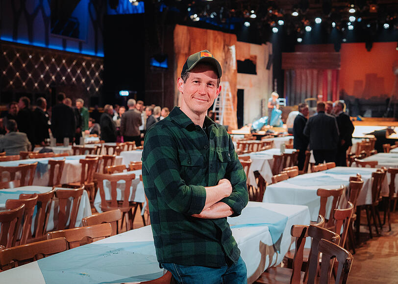 Der Saal leert sich, doch &bdquo;Aiwanger&ldquo; ist noch da: Stefan Murr um halb zw&ouml;lf am Mittwochabend auf dem Nockherberg.