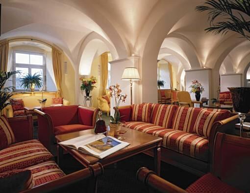 Das Clubhaus Golfclub Schloss Egmating Members Lounge