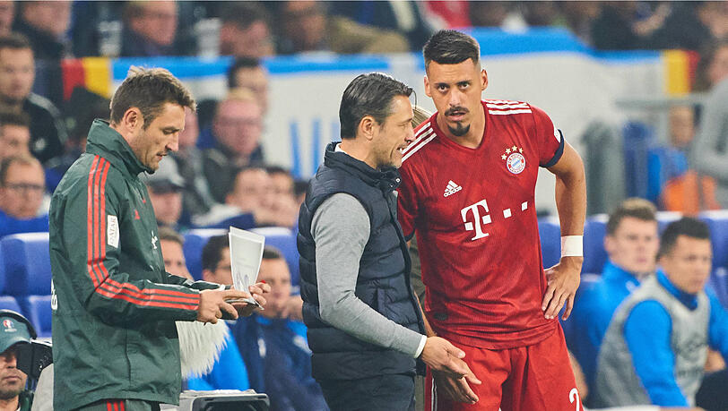 Kommt unter Niko Kovac (m.) kaum zum Einsatz: Sandro Wagner (r.). Kommt unter Niko Kovac (m.) kaum zum Einsatz: Sandro Wagner (r.).