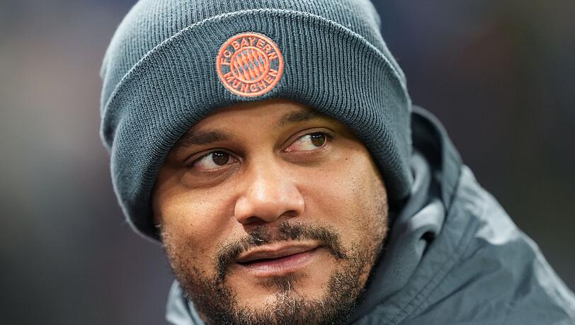 Bayern-Trainer Vincent Kompany freut sich auf das Pokalspiel. (Archivbild)