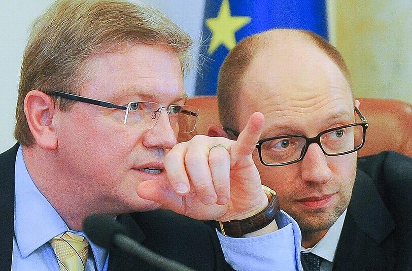 EU-Erweiterungskommissar Stefan Füle und Arseni Jazenjuk, Regierungschef der Ukraine.