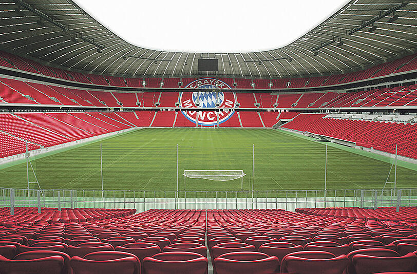 Wunschvorstellung vieler Bayern-Fans: Eine Allianz Arena mit roten Sitzen, wie sie sich die Grafik der AZ vorstellt.
