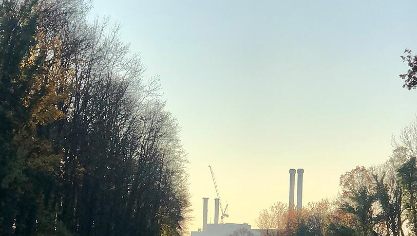 Auf dieser Strecke kam es beim Kolumbusplatz zu einem Bahnunfall. Auf dieser Strecke kam es beim Kolumbusplatz zu einem Bahnunfall.