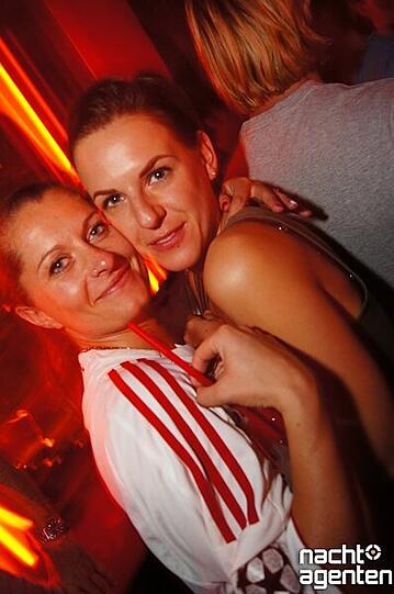 Milchbar am Samstag. Mehr Bilder gibt's unter: www.nachtagenten.de