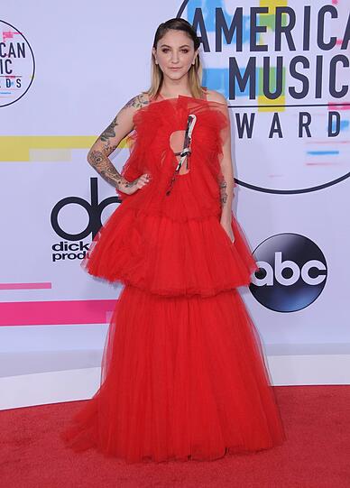 Julia Michaels