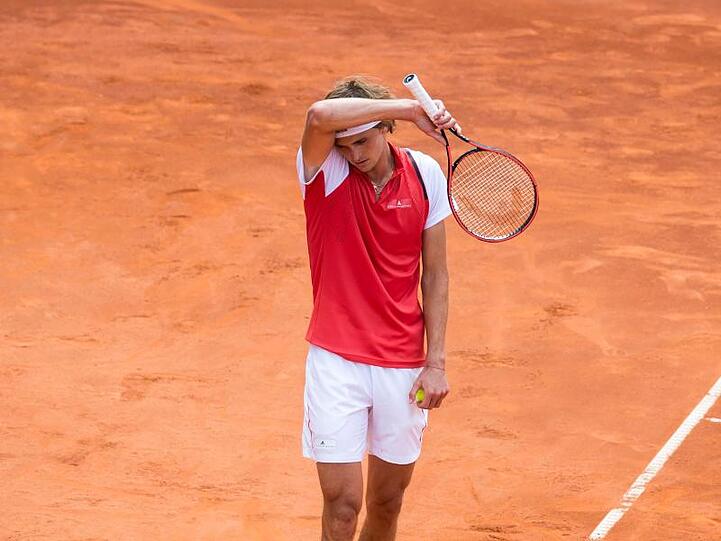 Trotz einer starken Aufholjagd verlor Zverev sein Halbfinale beim Heimturnier in Hamburg.