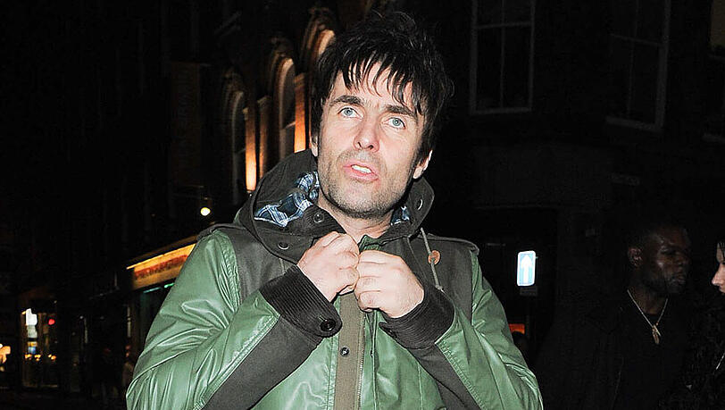Liam Gallagher ist ganz und gar nicht damit einverstanden, dass sein Bruder Noel einen Oasis-Song für die Weihnachts-Werbung von John Lewis hergegeben hat. Liam Gallagher ist ganz und gar nicht damit einverstanden, dass sein Bruder Noel einen Oasis-Song für die Weihnachts-Werbung von John Lewis hergegeben hat.