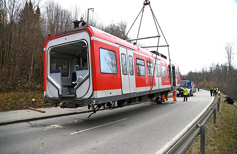 Einer der Triebwagen auf der B11.