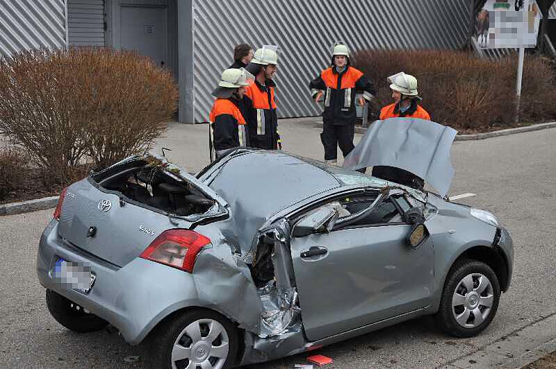 Ein alkoholisierter Fahrer hat im Raum Eching einen schweren Unfall verursacht.