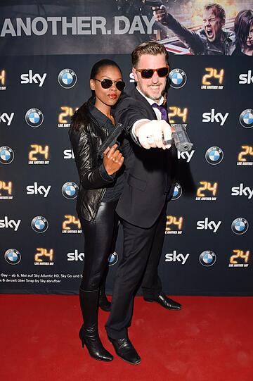 Promis spielen mit Pistolen und Handschellen: Bilder von der "24 - Live Another Day"-Premiere von Sky in München.