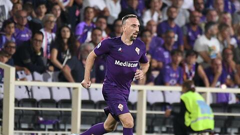 Franck Ribéry wurde unter Standing Ovations der Fiorentina-Fans eingewechselt.