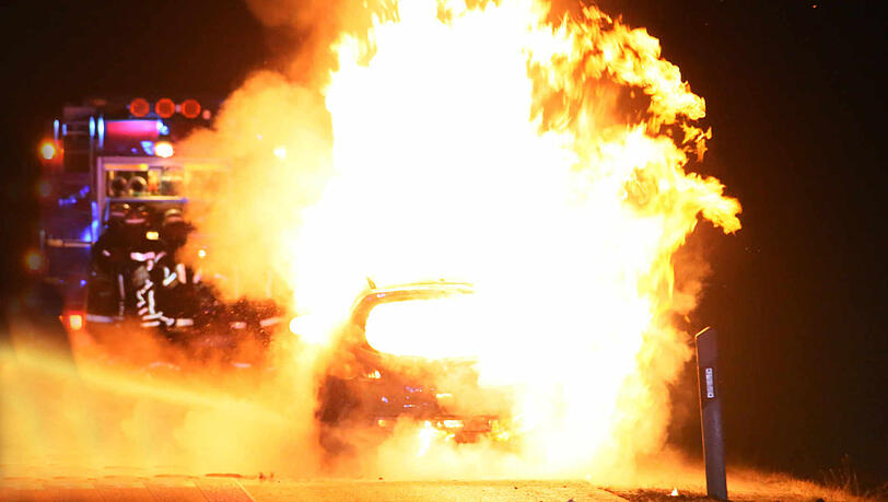 Die Bilder vom großen Feuerwehreinsatz auf der A94. Die Bilder vom großen Feuerwehreinsatz auf der A94.