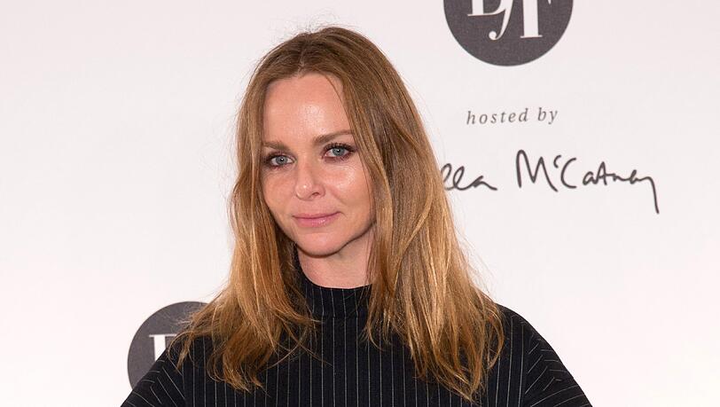 Die britische Designerin Stella McCartney findet die Mode-Industrie "einfach altmodisch". Die britische Designerin Stella McCartney findet die Mode-Industrie "einfach altmodisch".