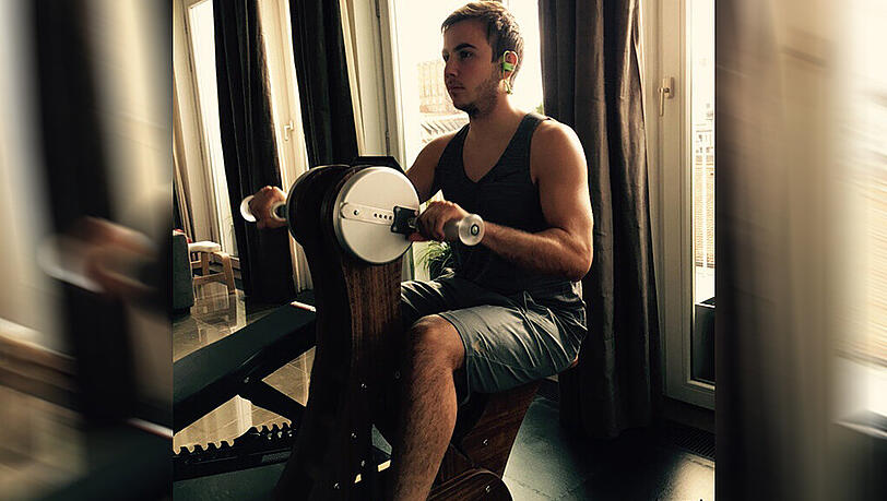 Mario Götze auf dem "WaterGrinder" Mario Götze auf dem "WaterGrinder"