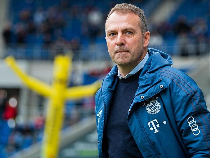 Bleibt Trainer beim FC Bayern: Hansi Flick.