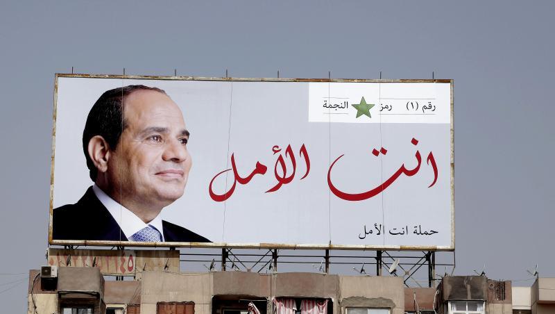 Ein Wahlplakat von Abdel Fattah al-Sisi vor der Wahl im Frühjahr des vergangenen Jahres in Gizeh. Ägyptens Präsident hat eine Kooperation mit Israel eingeräumt. Ein Wahlplakat von Abdel Fattah al-Sisi vor der Wahl im Frühjahr des vergangenen Jahres in Gizeh. Ägyptens Präsident hat eine Kooperation mit Israel eingeräumt.