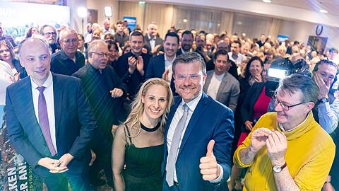 In Bayerns zweitgr&ouml;&szlig;ter Stadt N&uuml;rnberg kommt es zur Stichwahl, in die Amtsinhaber Marcus K&ouml;nig (CSU) einzieht.