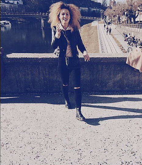 Samantha D. ist 25 Jahre alt und wohnt in Traunstein.