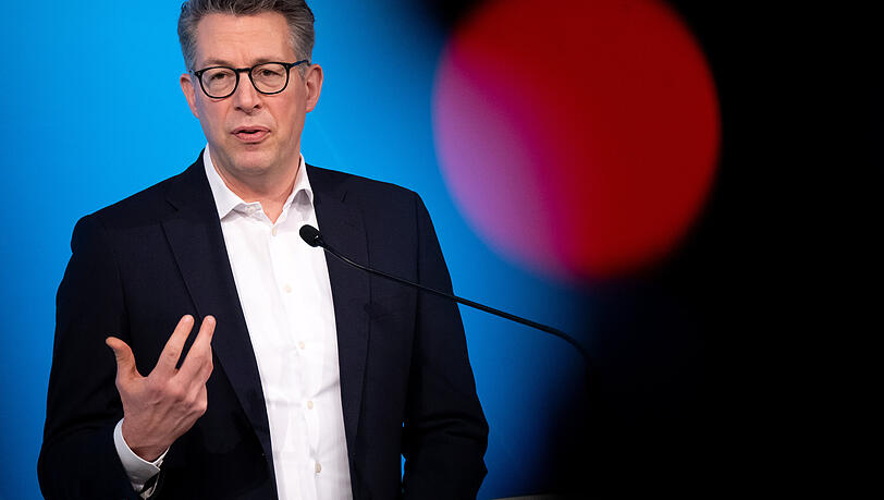 Der bayerische Kunst- und Wissenschaftsminister Markus Blume (CSU). Er sprach nach dem Diebstahl von einem "massiven Anschlag auf unser kulturelles Gedächtnis" Der bayerische Kunst- und Wissenschaftsminister Markus Blume (CSU). Er sprach nach dem Diebstahl von einem "massiven Anschlag auf unser kulturelles Gedächtnis"