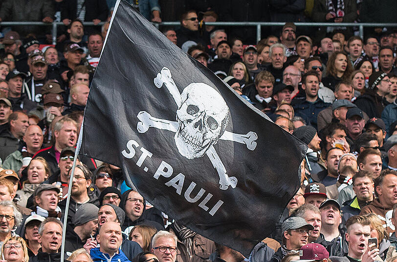 Der Totenkopf, das Vereinslogo und alle Merchandisingrechte liegen an 1. Januar 2016 wieder beim Kiezclub.