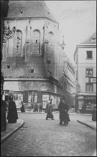 Na, wo ist das gleich wieder? Richtig: Die ehemalige Augustinerkirche an der Neuhauser Straße. Heute heißt das Ganze Jagdmuseum.
