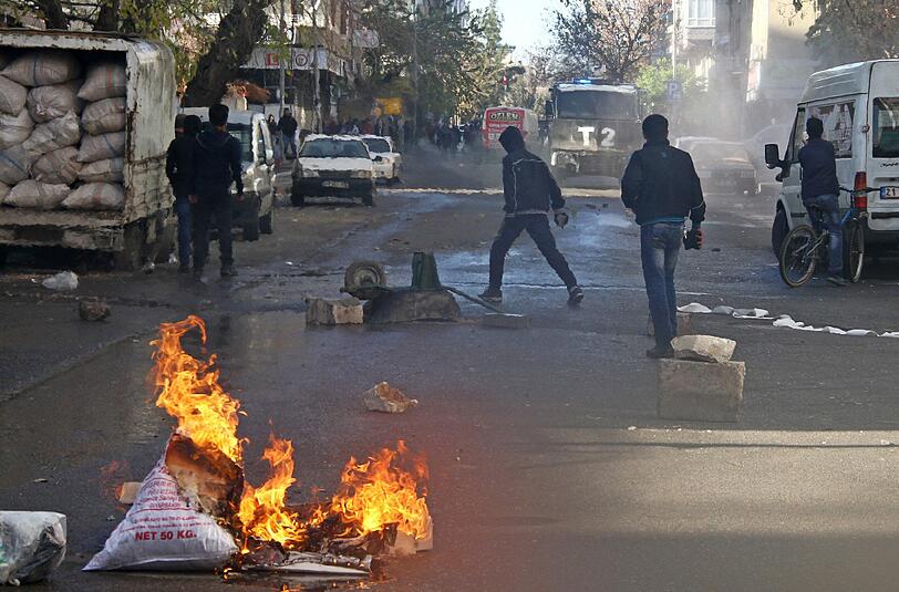 In Diyarbakir kommt es immer wieder zu Konflikten zwischen der kurdischen Untergrundorganisation PKK und der Polizei. (Archivfoto)
