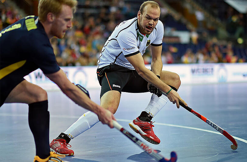 Sowohl die Männer- als auch die Frauenmannschaft haben vorzeitig das Viertelfinale der Hallen-Hockey-WM in Leipzig erreicht.