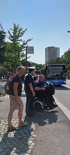 Ortstermin mit der Polizei.