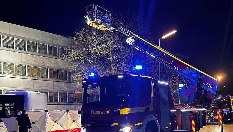 Der Junge aus dem nordrhein-westfälischen Kamen starb laut Polizei direkt nach der Kollision. Der Junge aus dem nordrhein-westfälischen Kamen starb laut Polizei direkt nach der Kollision.