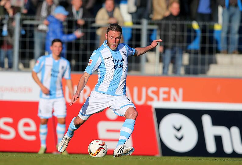 Ungeschlagen durch die Winter-Vorbereitung: Der TSV 1860 und Trainer Benno Möhlmann siegten am Samstag bei Wacker Burghausen mit 5:1.
