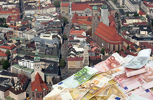 Vieles wird teurer - aber immerhin baut die Stadt Schulden ab.